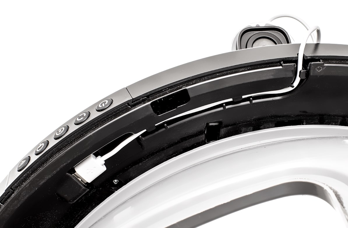 Litter-Robot 4 USB port